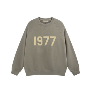 Essentials 1977 Crewneck Sweatshirt – Brown